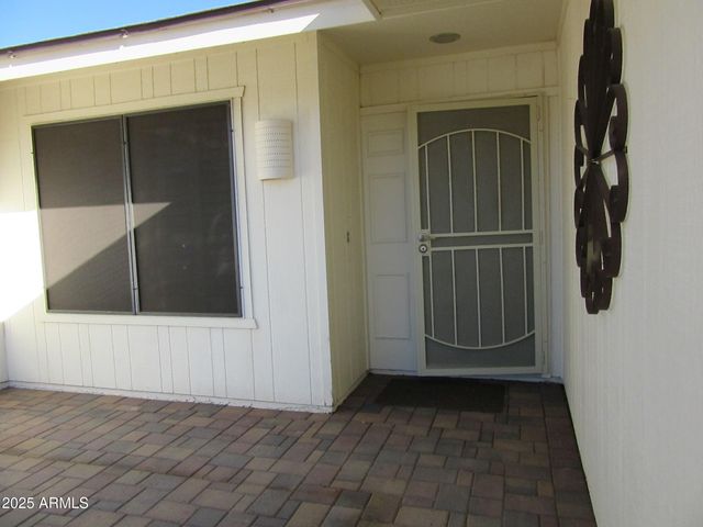 9502 W PINERIDGE Drive, Sun City, AZ 85351