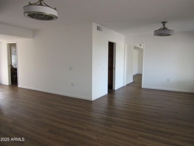 9502 W PINERIDGE Drive, Sun City, AZ 85351