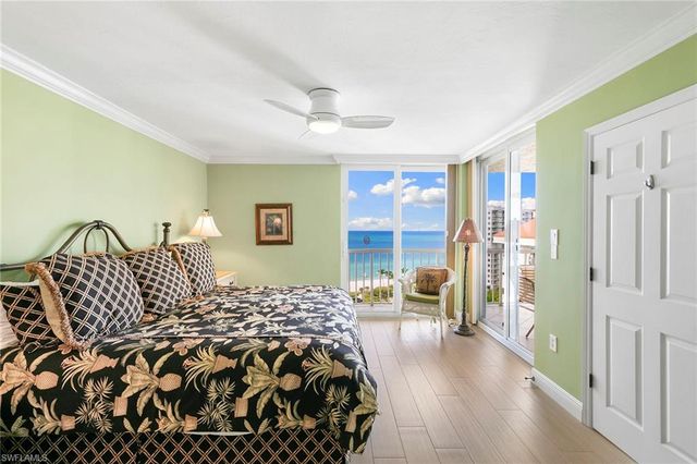 40 Seagate DR # 1204A, Naples, FL 34103