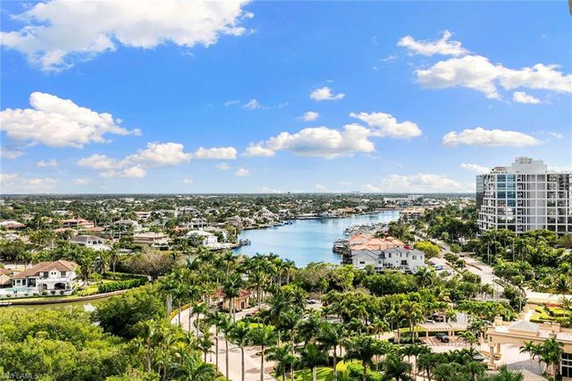 40 Seagate DR # 1204A, Naples, FL 34103