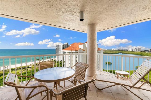 40 Seagate DR # 1204A, Naples, FL 34103