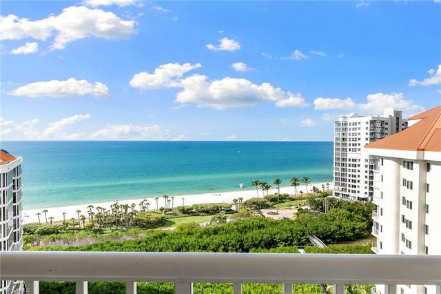 40 Seagate DR # 1204A, Naples, FL 34103