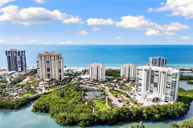 40 Seagate DR # 1204A, Naples, FL 34103