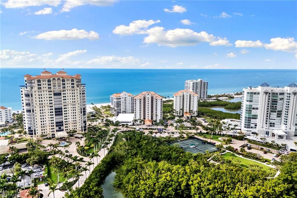 40 Seagate DR # 1204A, Naples, FL 34103