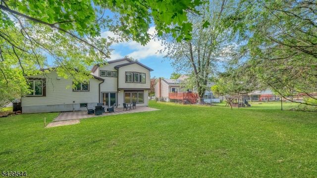 8 Marlo Road, Livingston Twp., NJ 07039