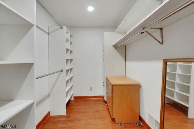 8 Marlo Road, Livingston Twp., NJ 07039