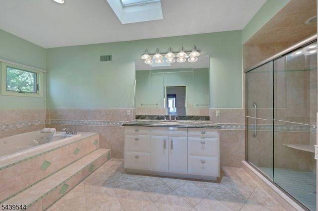 8 Marlo Road, Livingston Twp., NJ 07039