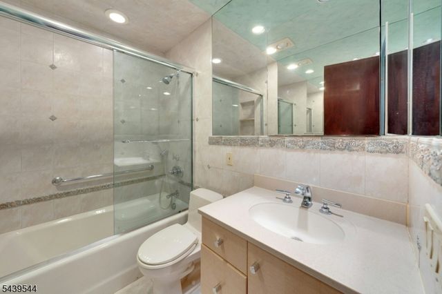 8 Marlo Road, Livingston Twp., NJ 07039