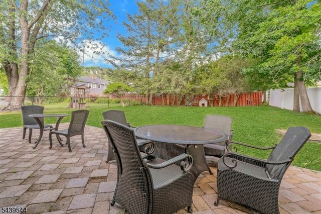 8 Marlo Road, Livingston Twp., NJ 07039