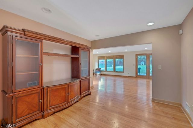 8 Marlo Road, Livingston Twp., NJ 07039