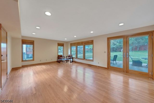 8 Marlo Road, Livingston Twp., NJ 07039