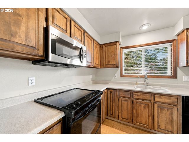 9070 Se LYNN Ln, Happy Valley, OR 97086