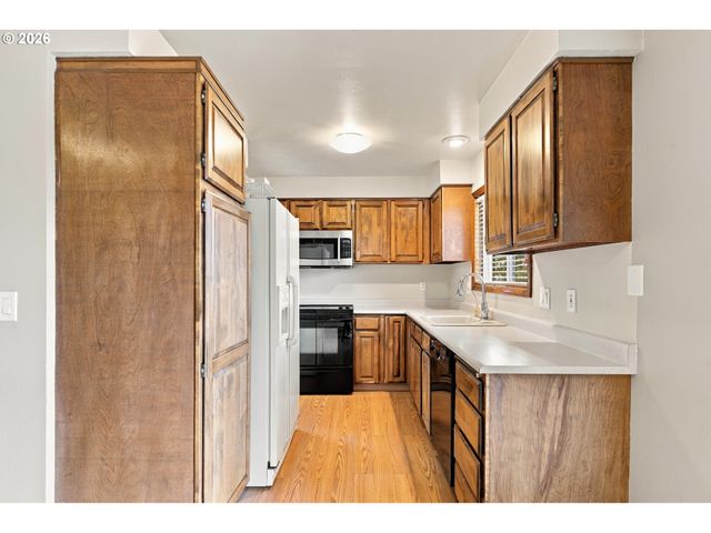 9070 Se LYNN Ln, Happy Valley, OR 97086