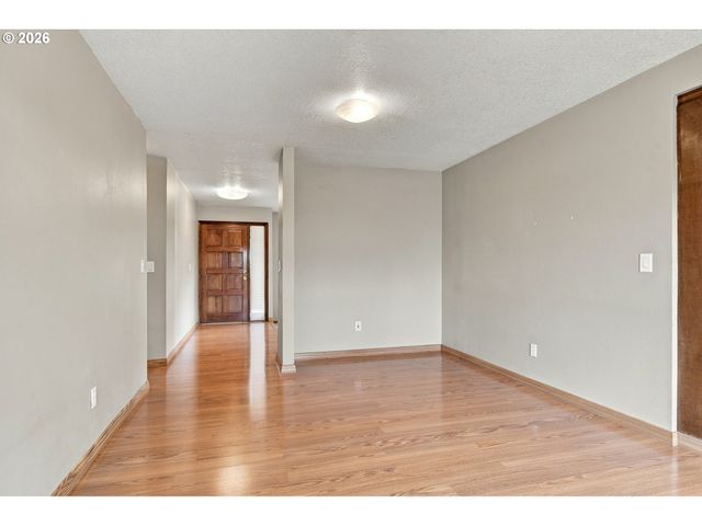 9070 Se LYNN Ln, Happy Valley, OR 97086