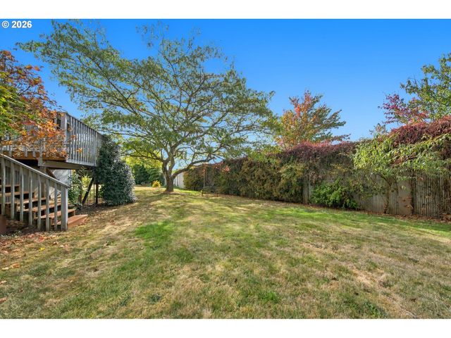9070 Se LYNN Ln, Happy Valley, OR 97086
