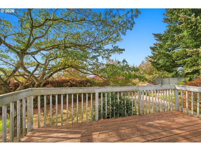 9070 Se LYNN Ln, Happy Valley, OR 97086