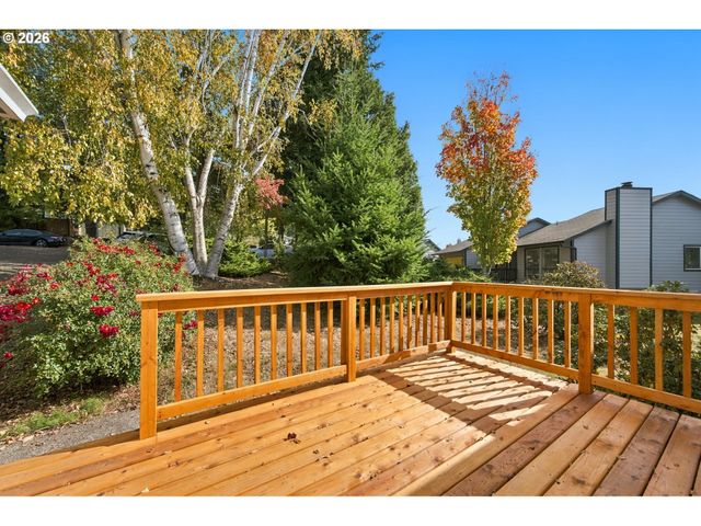 9070 Se LYNN Ln, Happy Valley, OR 97086