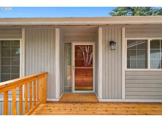 9070 Se LYNN Ln, Happy Valley, OR 97086