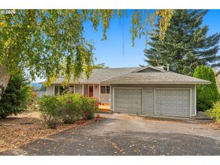 9070 Se LYNN Ln, Happy Valley, OR 97086