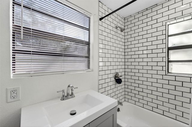 4496 STAR STREET N, St Petersburg, FL 33709