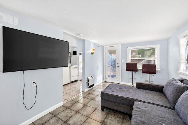 4496 STAR STREET N, St Petersburg, FL 33709