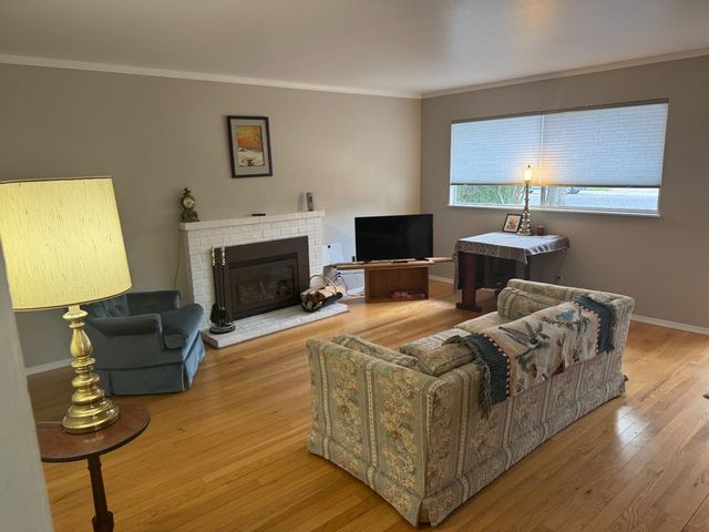 1318 Susan Cir, Roseville, CA 95661