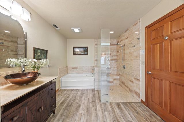 12423 Lowhills Rd, Nevada City, CA 95959