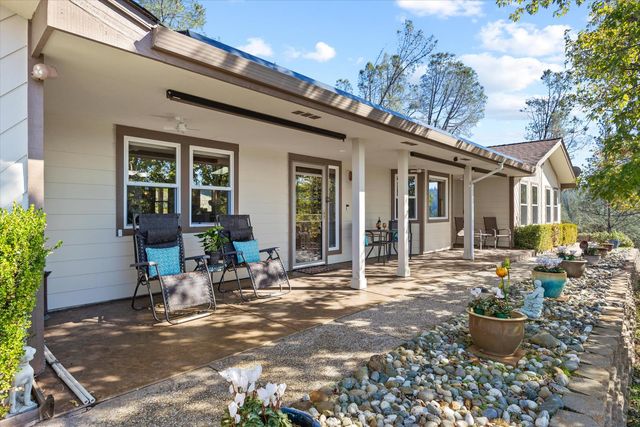 12423 Lowhills Rd, Nevada City, CA 95959