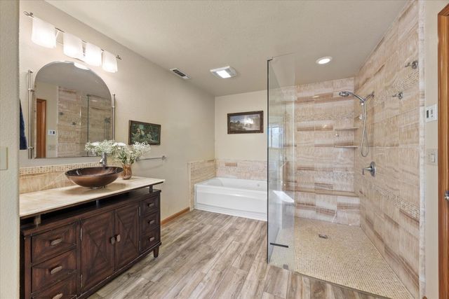 12423 Lowhills Rd, Nevada City, CA 95959