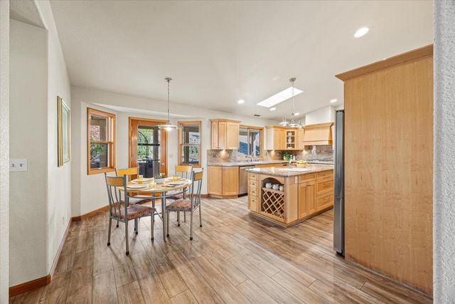 12423 Lowhills Rd, Nevada City, CA 95959