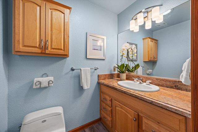 12423 Lowhills Rd, Nevada City, CA 95959