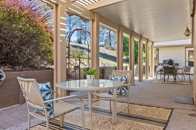 12423 Lowhills Rd, Nevada City, CA 95959