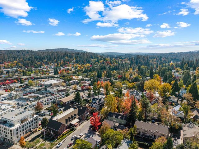 12423 Lowhills Rd, Nevada City, CA 95959