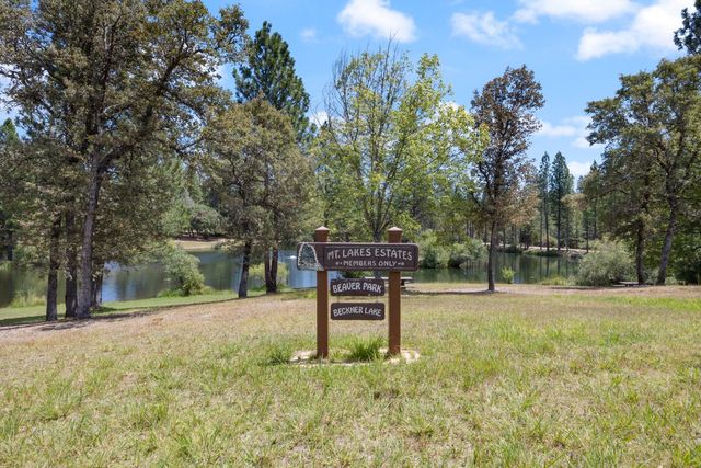 12423 Lowhills Rd, Nevada City, CA 95959