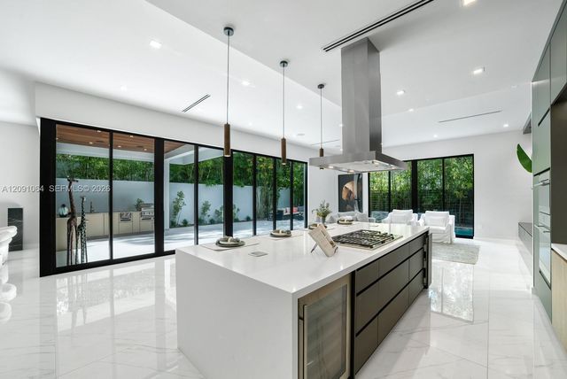 1780 Chucunantah Road, Miami, FL 33133