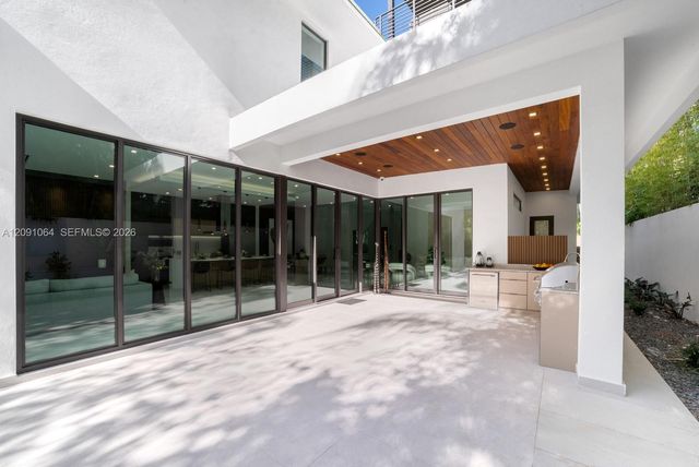1780 Chucunantah Road, Miami, FL 33133