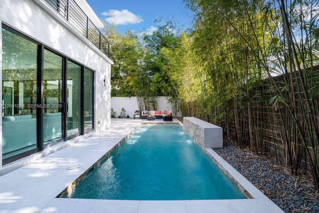 1780 Chucunantah Road, Miami, FL 33133