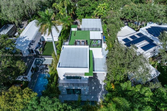 1780 Chucunantah Road, Miami, FL 33133