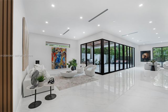 1780 Chucunantah Road, Miami, FL 33133