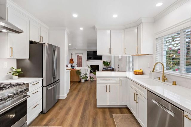 432 Oak Ridge Drive, Redwood City, CA 94062