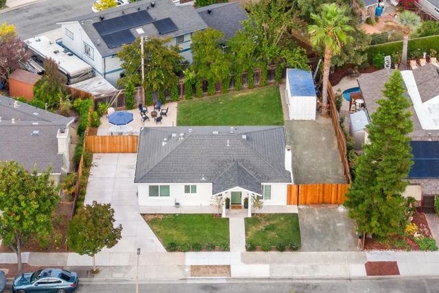 432 Oak Ridge Drive, Redwood City, CA 94062