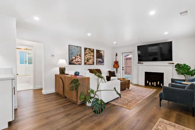 432 Oak Ridge Drive, Redwood City, CA 94062