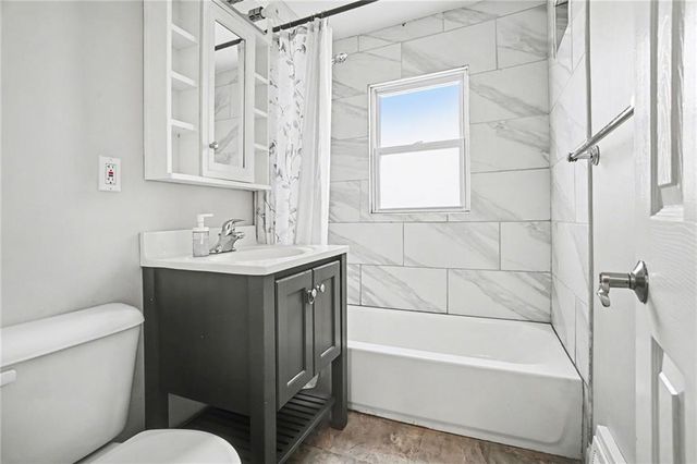 9712 E Westport Road, Independence, MO 64052