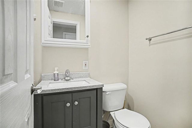 9712 E Westport Road, Independence, MO 64052