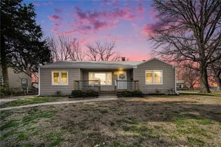 9712 E Westport Road, Independence, MO 64052