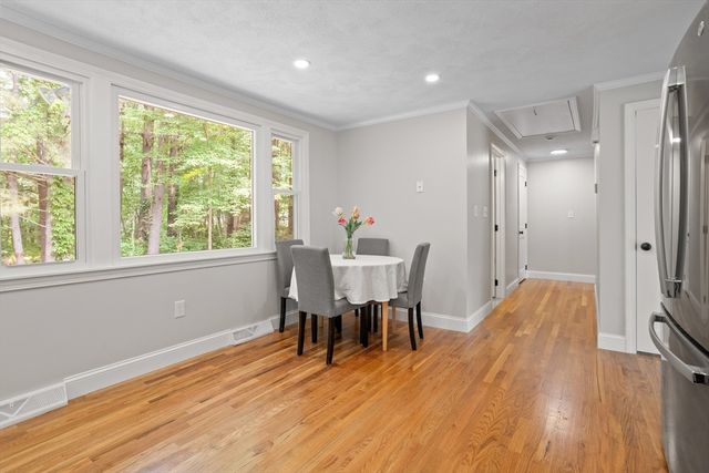 10 Simonne Ln, Pepperell, MA 01463
