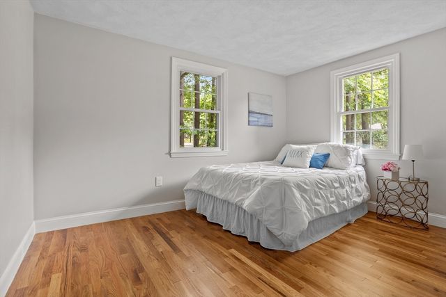 10 Simonne Ln, Pepperell, MA 01463