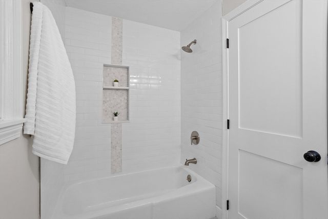 10 Simonne Ln, Pepperell, MA 01463