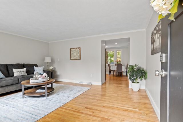 10 Simonne Ln, Pepperell, MA 01463