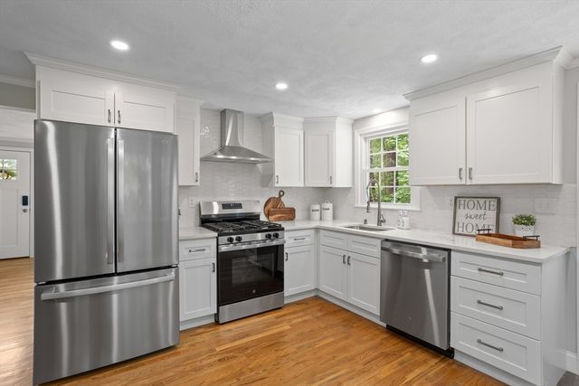 10 Simonne Ln, Pepperell, MA 01463